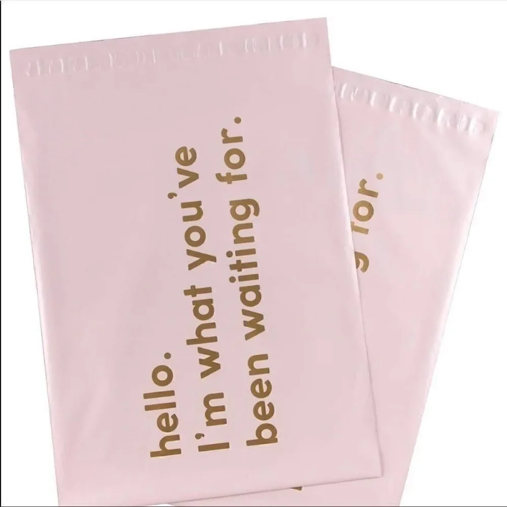 Poly mailers mix